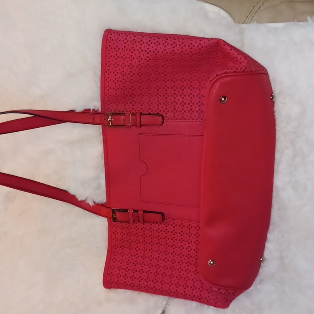 🦋New Large Size Tignanello Leather Laser Cut Large Pink Bag or Tote NWOT - Picture 6 of 17